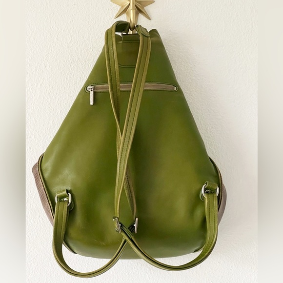 Texier France Leather Retro Avocado Green and Brown Envelope Style Backpack RARE - Picture 3 of 15